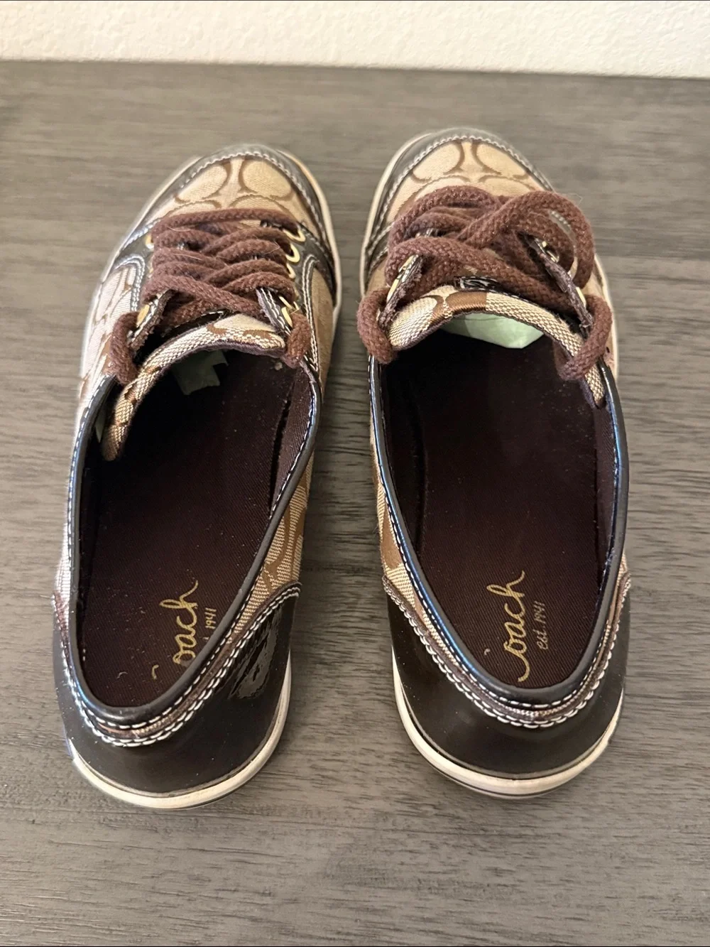 Coach Signature C Jacquard Patent Leather Low Top Sneakers Brown Khaki Size 7